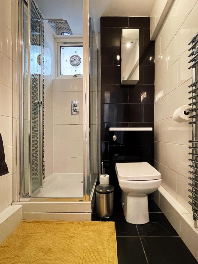Pam'S Apartment At Chelsea London Ngoại thất bức ảnh